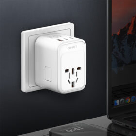 Z6 | LDNIO 3 USB Ports 65W GaN Travel Adapter - Image 5